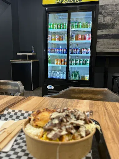 Plats de shawarma et tacos préparés