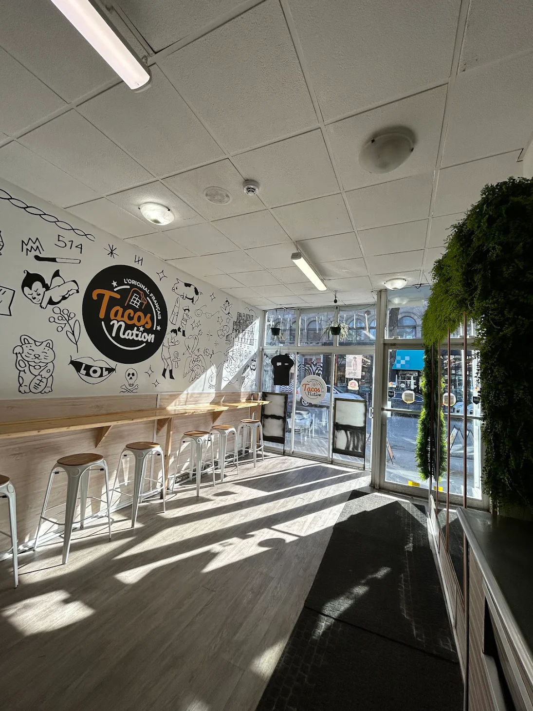 Ambiance énergique du restaurant Tacos Nation